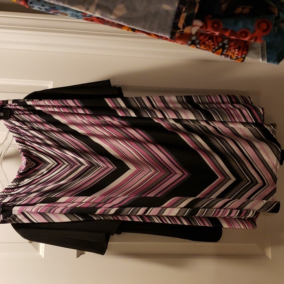 Blouse skirt set,scallop sleeve, faux belt cowl neck, below knee elastic skirt - Picture 3 of 4